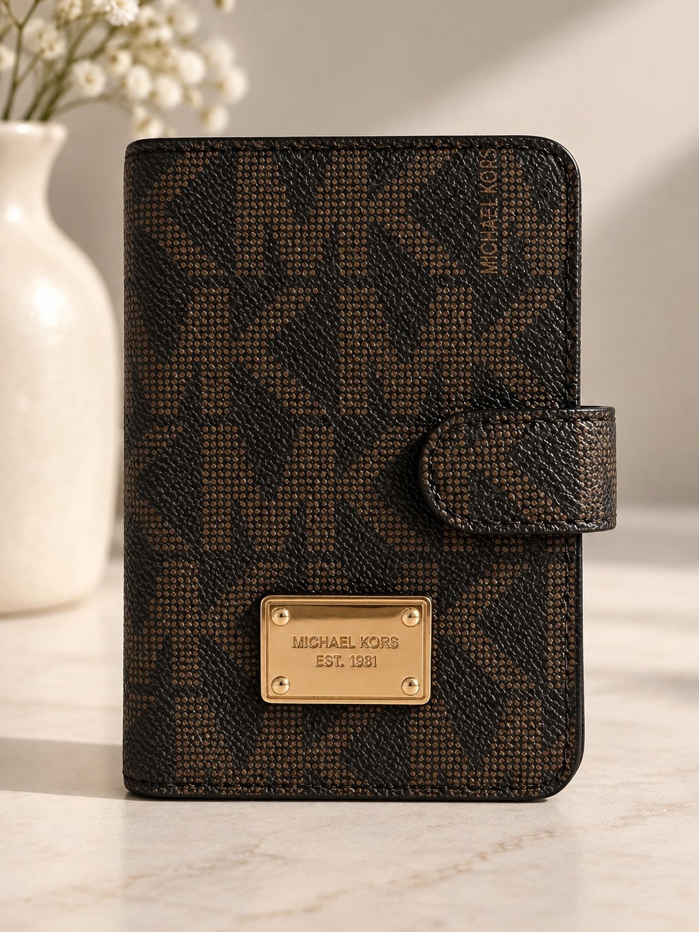 Classic Michael Kors Monogram Card Holder